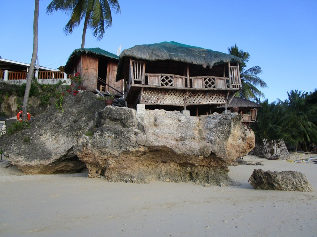 pepsncoks-tingko-beach-resort-in-alcoy