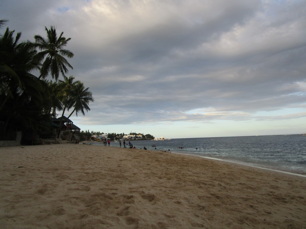 pepsncoks-tingko-beach-resort-in-alcoy