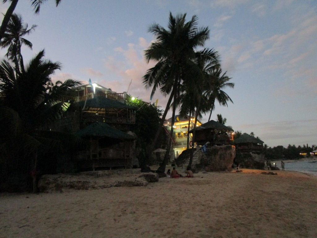 pepsncoks-tingko-beach-resort-in-alcoy