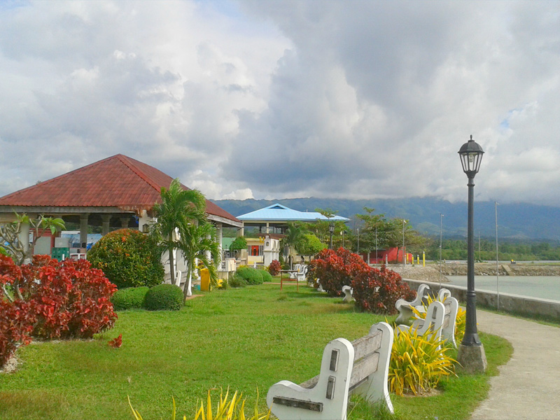 moalboal cebu municipal plaza