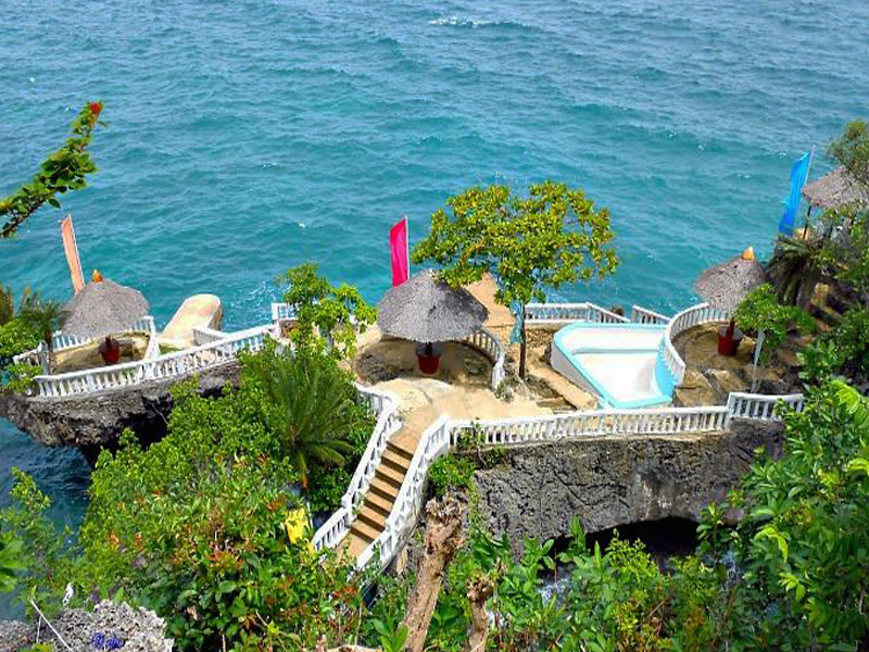 buho rock resort camotes